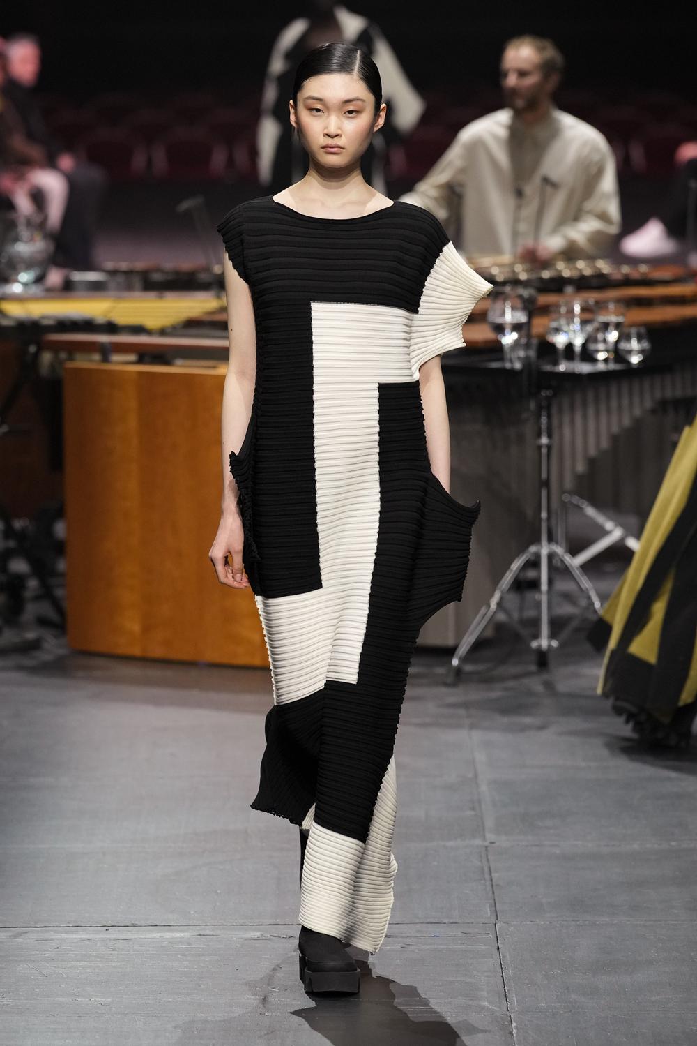d-fil-issey-miyake-pr-t-porter-automne-hiver-23-24